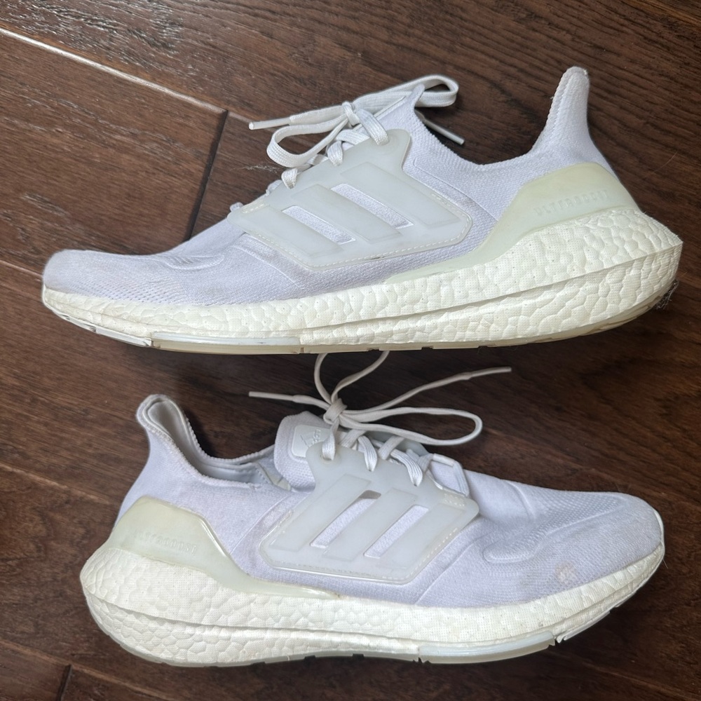 Adidas Ultraboost shoes - Picture 3 of 7